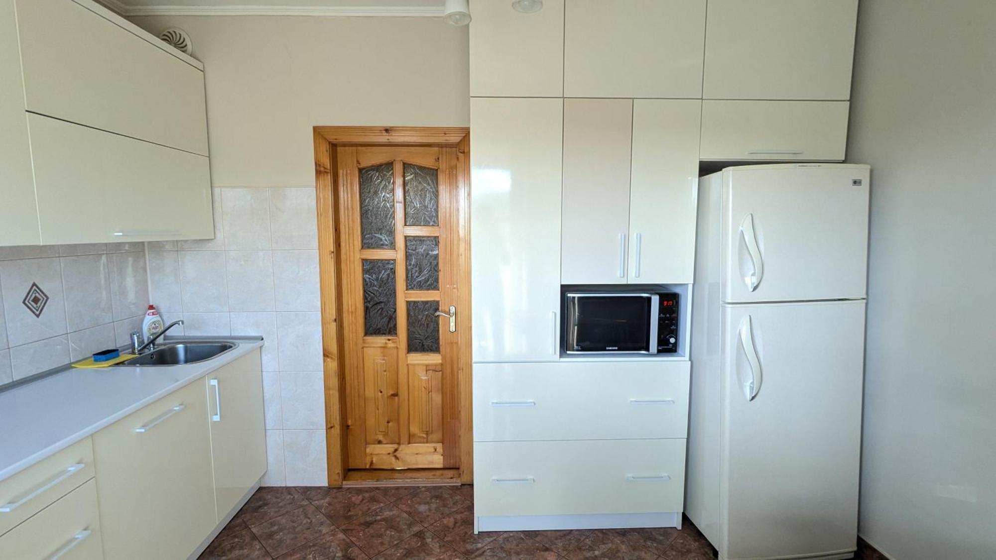 двокімнатна біля басейну Apartment *